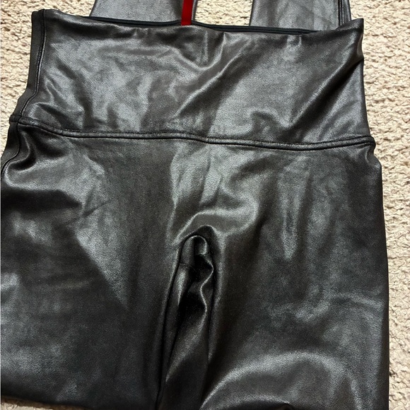 Spanx faux leather leggings - Picture 7 of 12